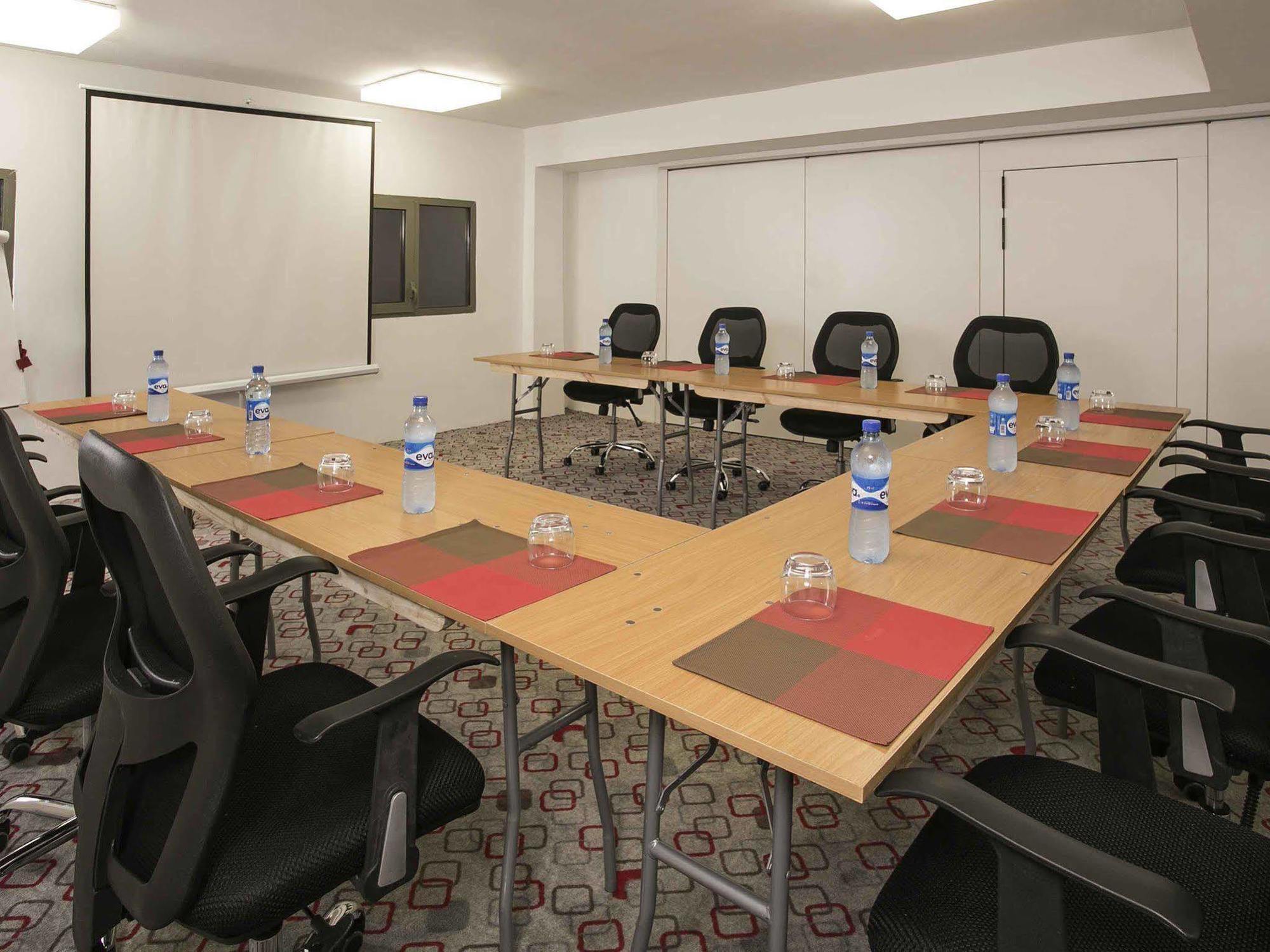 Ibis Lagos Ikeja Exterior photo